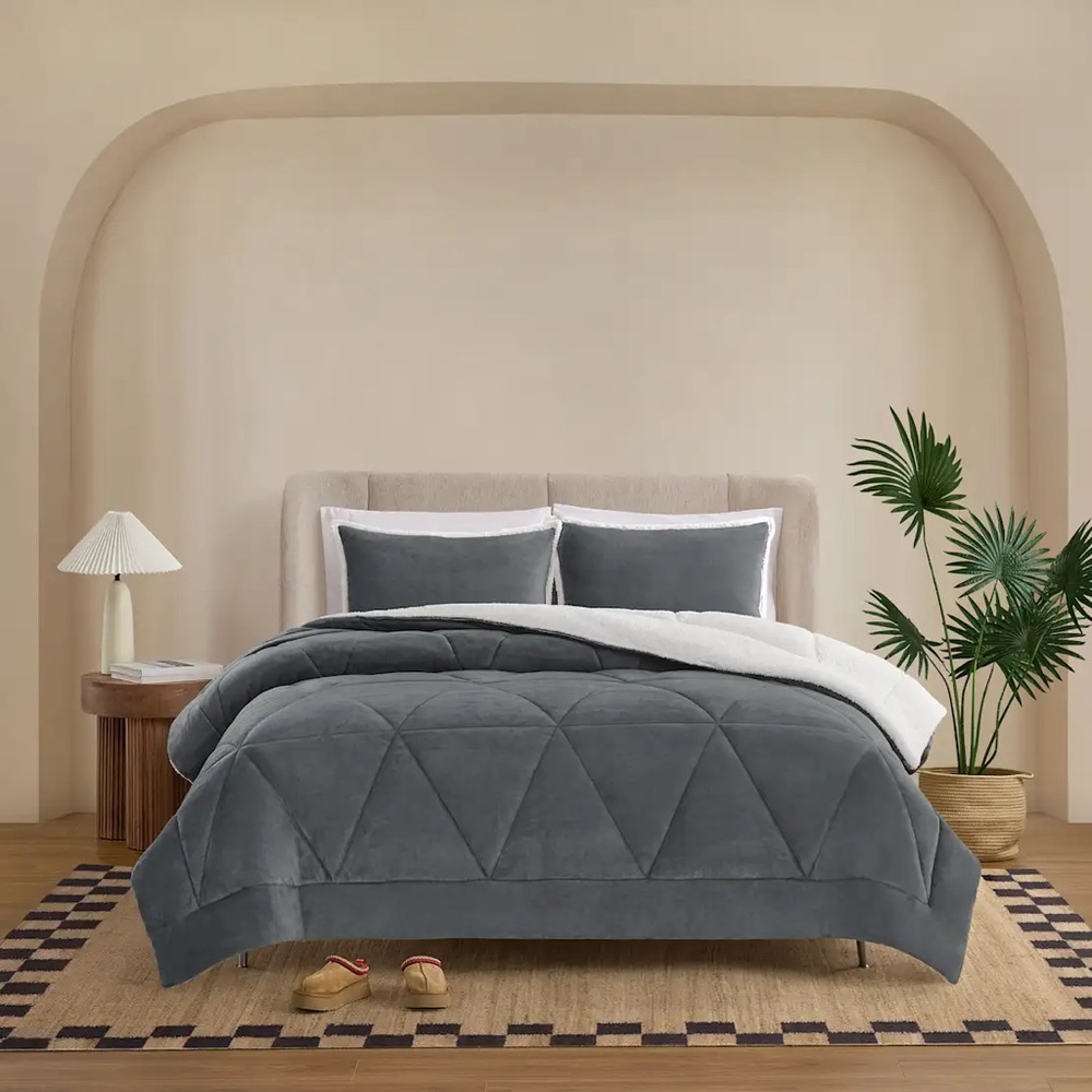UGG Cream& Charcoal Grey Pillow Case (2) only…ask about the Comforter - Picture 3 of 4